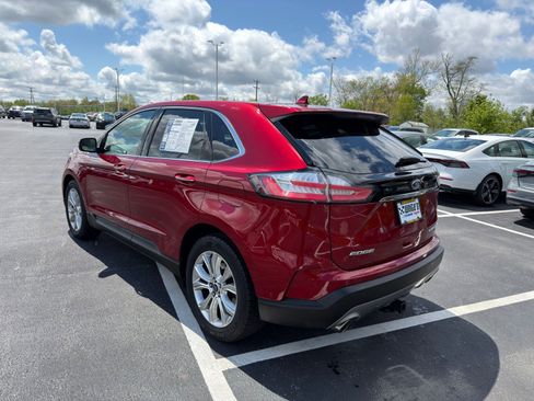 Used 2019 Ford Edge Titanium w/ Equipment Group 301A AWD/4WD image 4