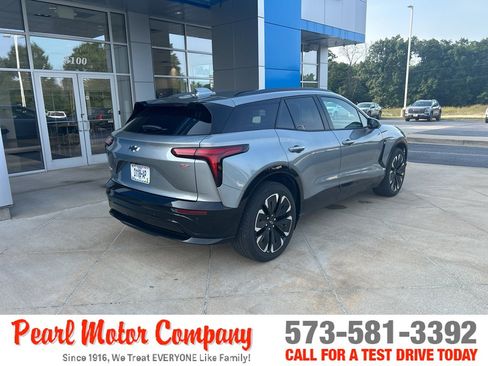 Used 2024 Chevrolet Blazer EV RS RWD image 4
