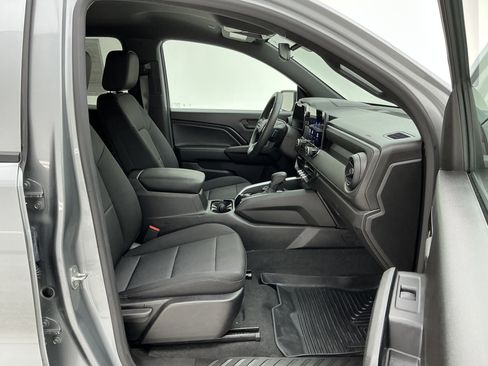 Used 2023 Chevrolet Colorado Trail Boss w/ Technology Package image 25