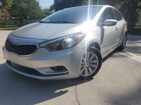 Used 2014 Kia Forte EX FWD image 1