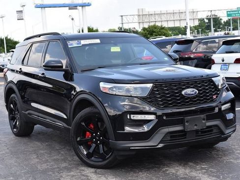 Used 2023 Ford Explorer ST w/ Equipment Group 401A AWD/4WD image 2