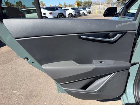 Used 2024 Kia Niro Wind FWD image 31