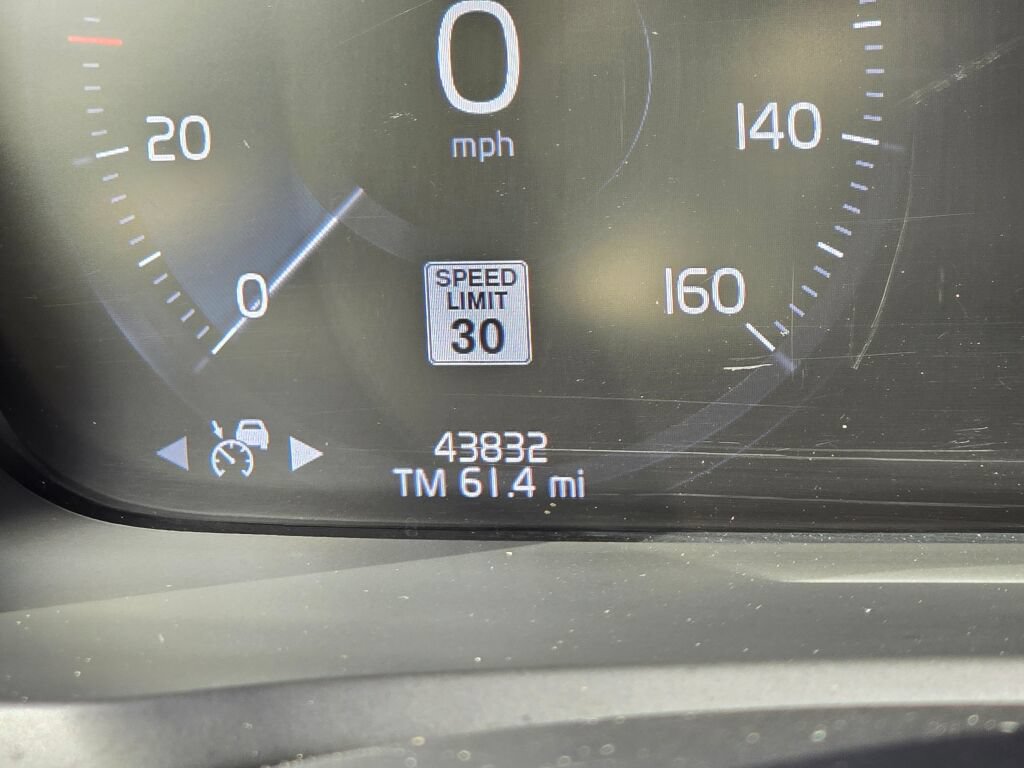 Used 2018 Volvo XC90 T6 Inscription w/ Convenience Package AWD/4WD image 32