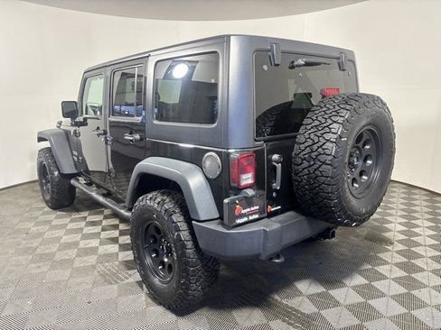 Used 2017 Jeep Wrangler Unlimited Sport w/ Quick Order Package 24S AWD/4WD image 4