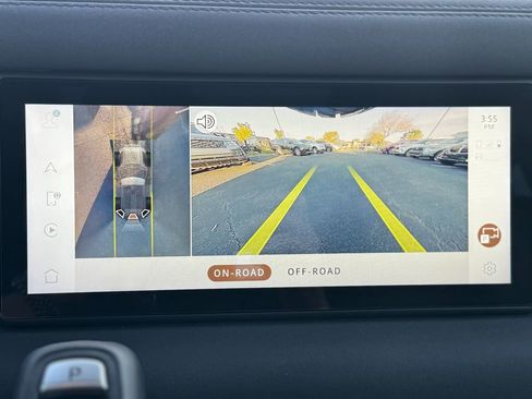 Used 2021 Land Rover Defender 90 X-Dynamic S image 16