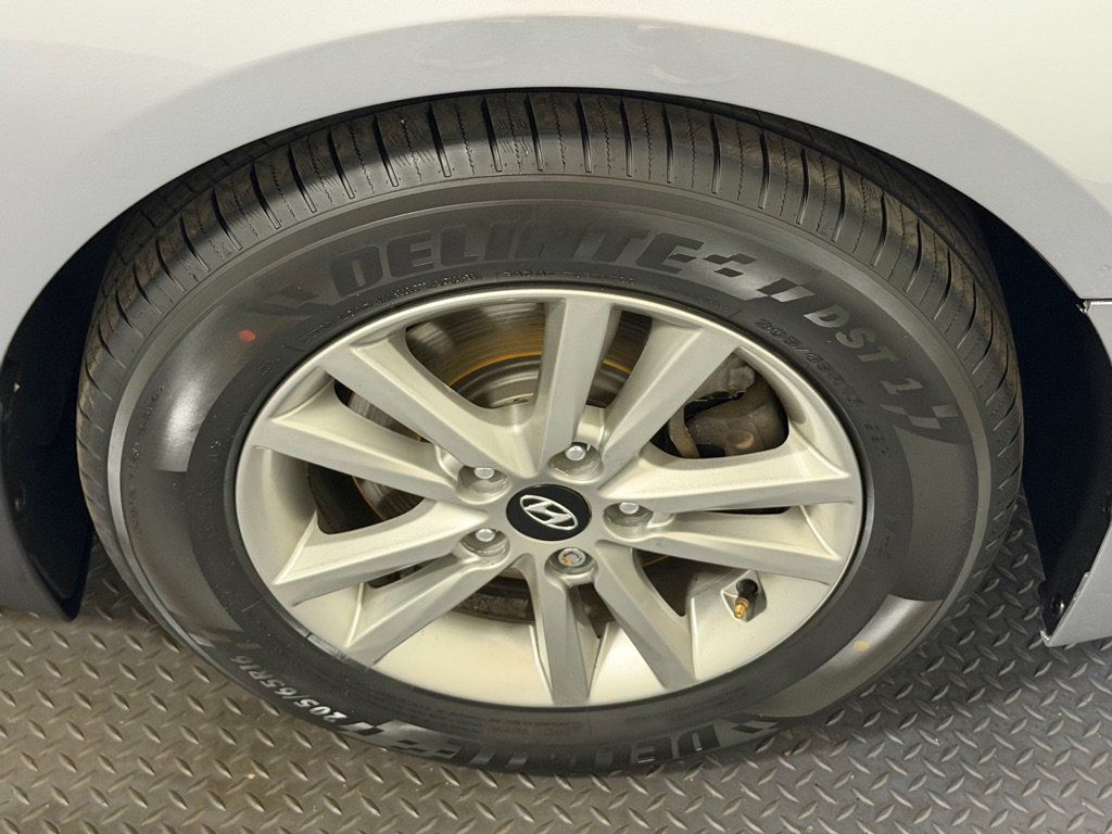 Used 2015 Hyundai Sonata ECO FWD image 17