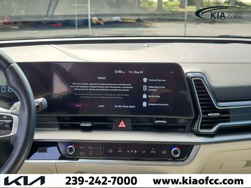 Used 2025 Kia Sportage EX FWD image 17