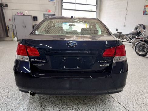 Used 2014 Subaru Legacy 2.5i Limited w/ Moonroof Package AWD/4WD image 4