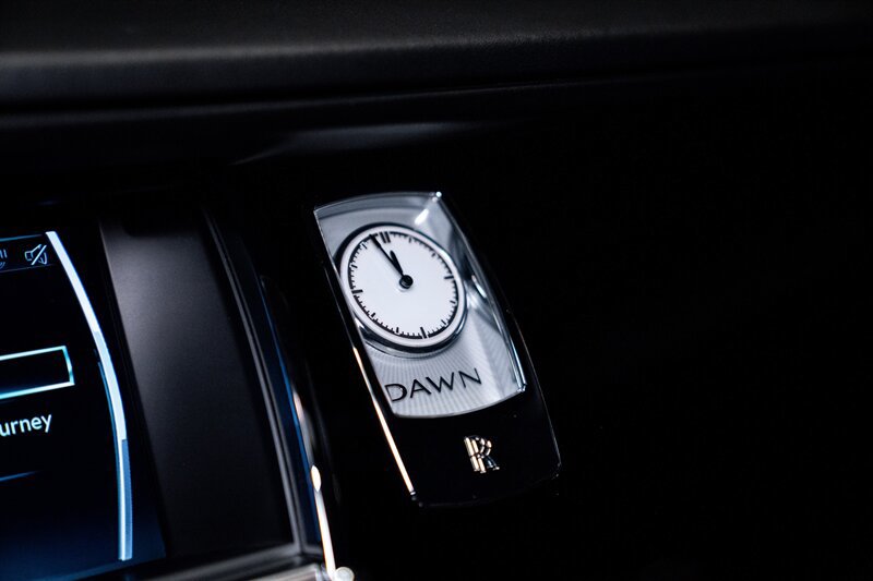 Used 2019 Rolls-Royce Dawn RWD image 24