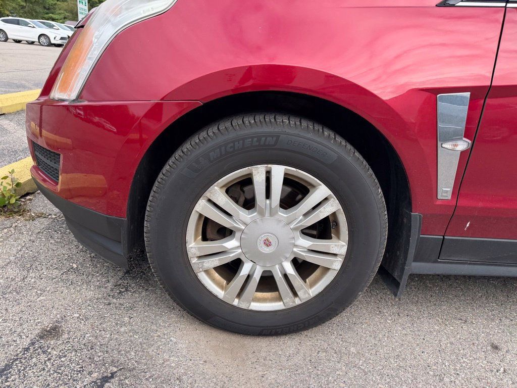Used 2011 Cadillac SRX Luxury FWD image 8