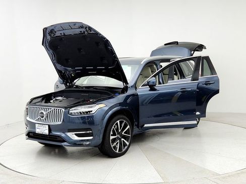 New 2025 Volvo XC90 B6 Plus w/ Protection Package Premier image 9
