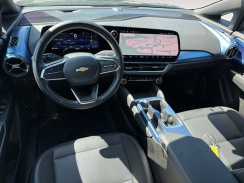Used 2024 Chevrolet Equinox EV LT FWD image 15