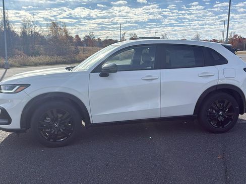 New 2026 Honda HR-V Sport image 12