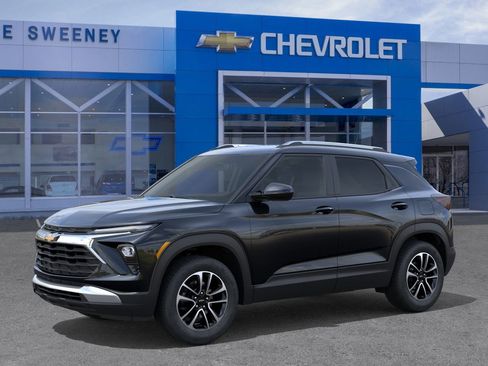 New 2026 Chevrolet TrailBlazer LT image 2