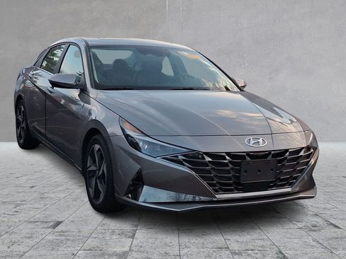 Certified 2023 Hyundai Elantra Limited image 1
