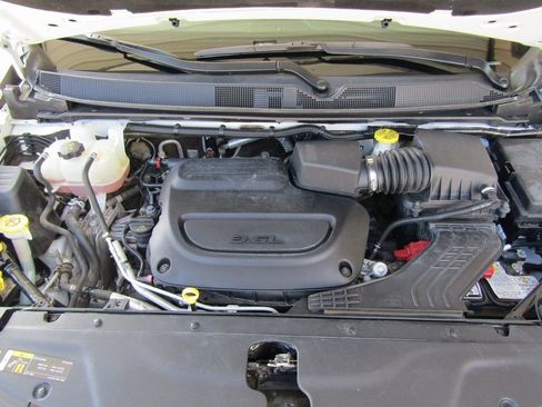 Used 2022 Chrysler Pacifica Touring-L image 31