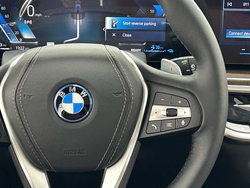 Used 2026 BMW X5 xDrive50e w/ Climate Comfort Package image 13