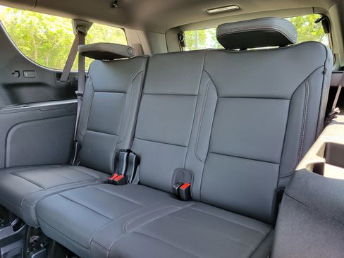 New 2026 Chevrolet Suburban High Country RWD image 41