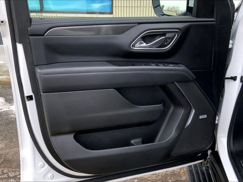 Used 2024 GMC Yukon XL AT4 w/ AT4 Premium Package image 25