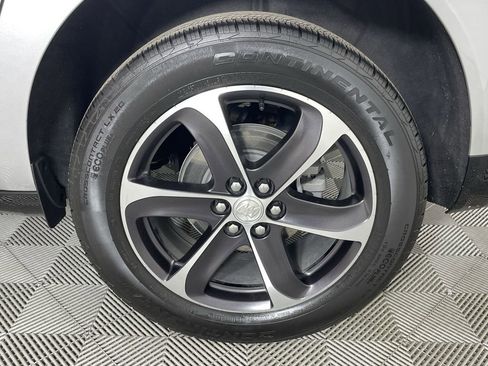 Used 2022 Buick Enclave Essence w/ Sport Touring Edition image 32