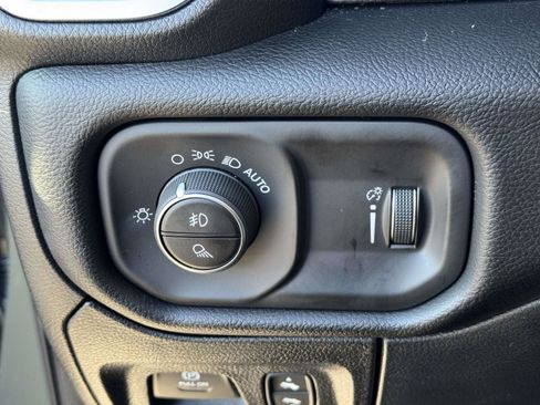 New 2026 RAM 1500 Big Horn AWD/4WD image 9