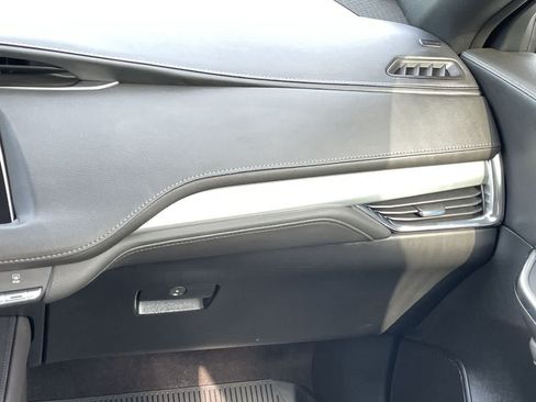 Used 2023 Cadillac XT4 Premium Luxury w/ Technology Package AWD/4WD image 16
