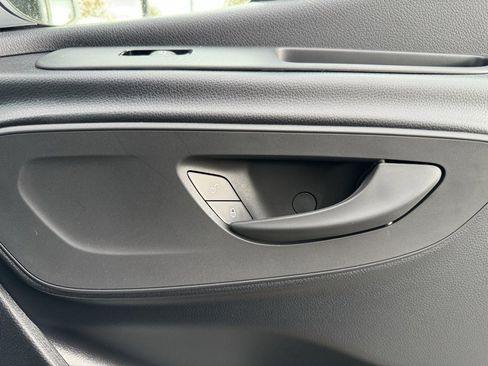 Used 2024 Mercedes-Benz Sprinter 3500 image 18