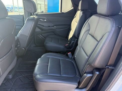 Used 2023 Chevrolet Traverse RS w/ LPO, Floor Liner Package image 32