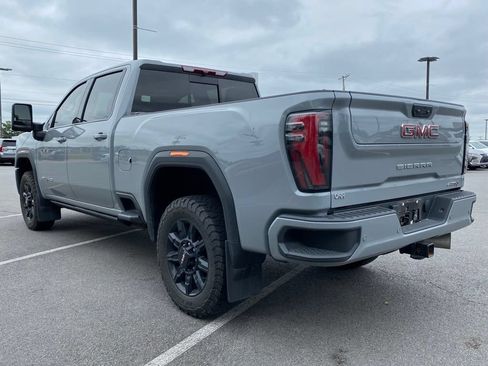 Used 2025 GMC Sierra 2500 AT4 AWD/4WD image 5