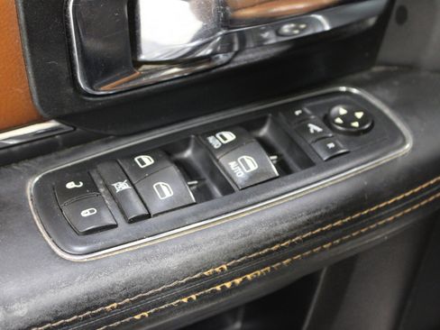 Used 2016 RAM 1500 Laramie Longhorn w/ Convenience Group image 7