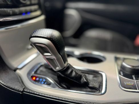 Used 2020 Jeep Grand Cherokee SRT AWD/4WD image 29