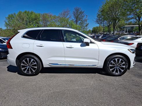 Certified 2023 Volvo XC60 B5 Plus w/ Climate Package AWD/4WD image 7
