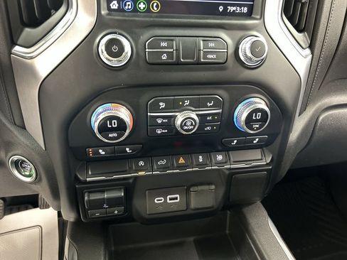 Used 2021 GMC Sierra 1500 Elevation AWD/4WD image 16