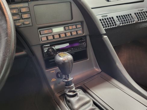 Used 1991 Chevrolet Corvette ZR1 image 12