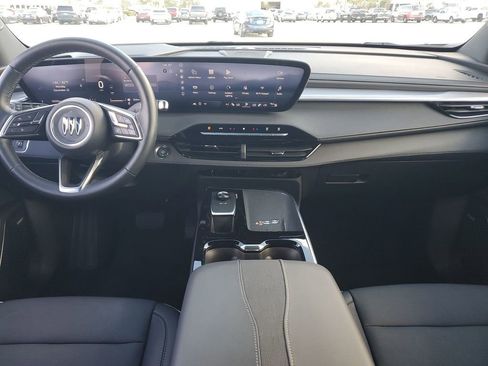 Used 2025 Buick Enclave Preferred image 10