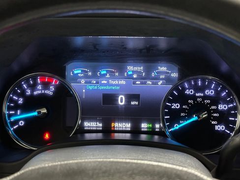 Used 2022 Ford F250 Lariat w/ Lariat Value Package image 27