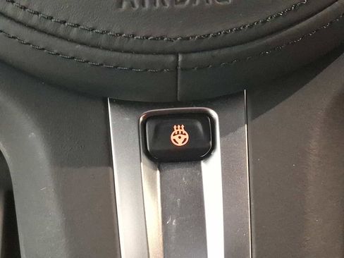 Certified 2023 BMW Z4 M40i w/ Premium Package image 25