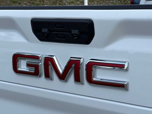New 2025 GMC Sierra 3500 SLT w/ SLT Convenience Package image 16