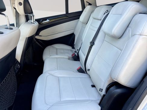 Used 2017 Mercedes-Benz GLS 550 4MATIC image 26