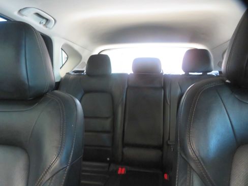 Used 2022 MAZDA CX-5 AWD 2.5 S w/ Premium Package image 47