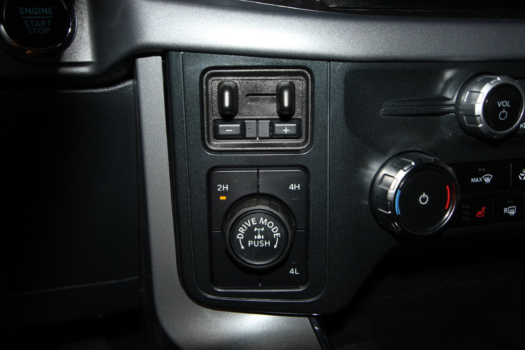 Used 2026 Ford F150 XLT w/ Equipment Group 302A MID AWD/4WD image 16
