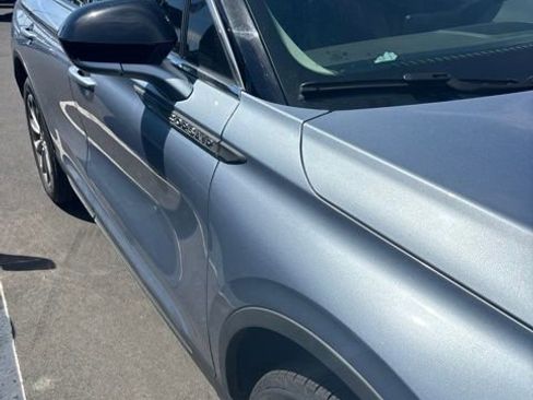 Used 2022 Lincoln Corsair FWD w/ Premium Package image 10