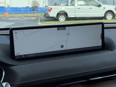 Used 2023 Genesis G80 image 29