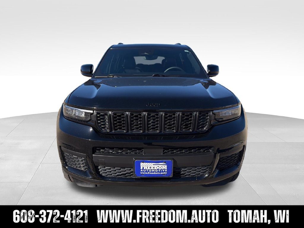 Used 2024 Jeep Grand Cherokee L Altitude AWD/4WD image 12