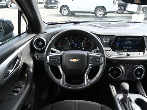 Used 2022 Chevrolet Blazer LT image 13