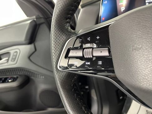 Used 2023 Nissan Ariya FWD image 23