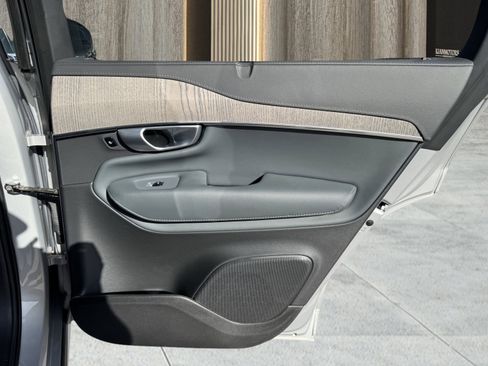 Used 2024 Volvo XC90 T8 Ultimate w/ Lounge Package image 61