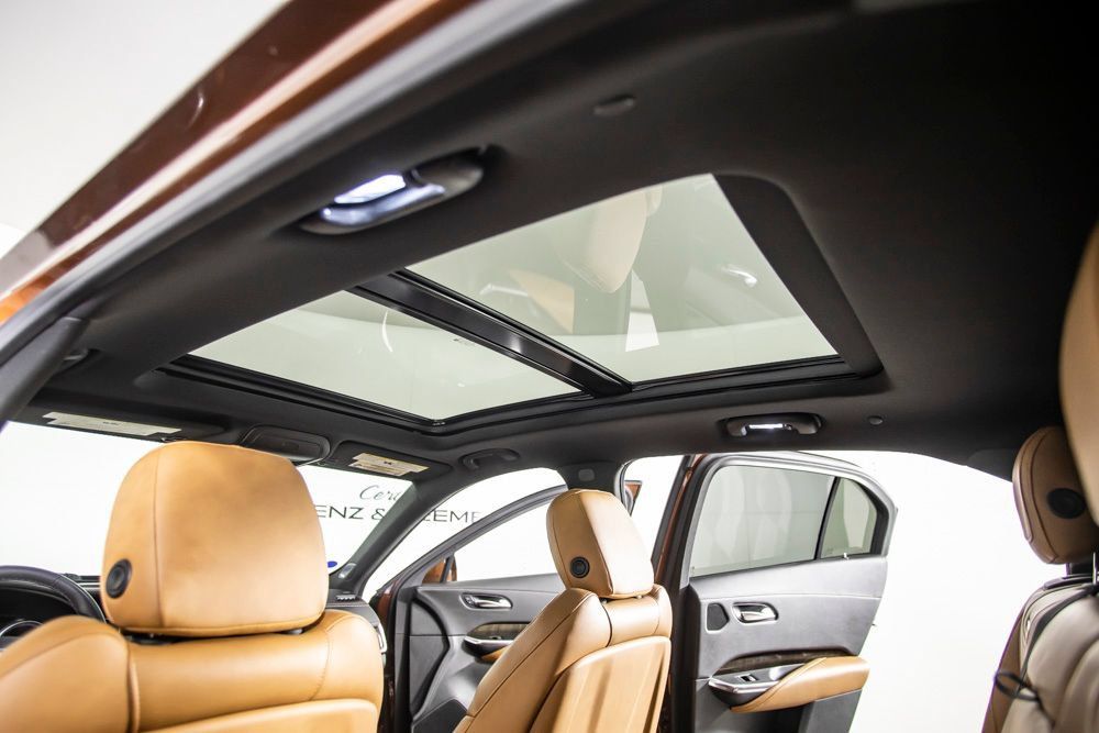 Used 2019 Cadillac XT4 Premium Luxury FWD image 22