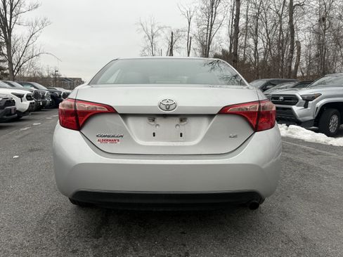 Used 2019 Toyota Corolla LE image 4