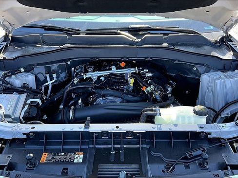 New 2026 Ford Explorer Active AWD/4WD image 13